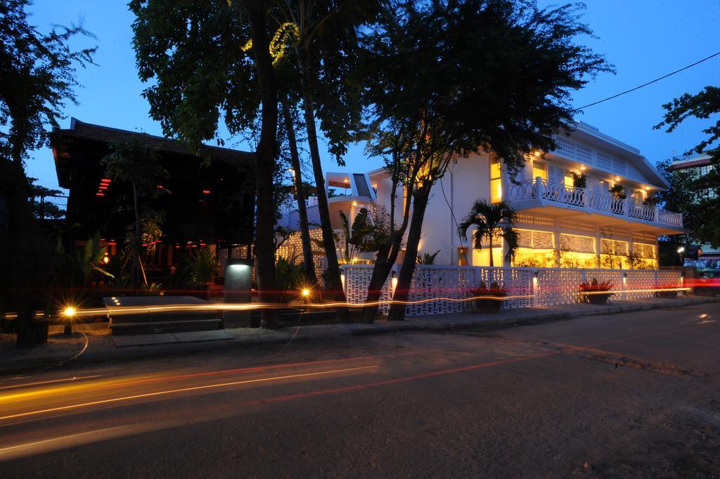 Comoda Casa Hotel Siem Reap Esterno foto